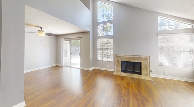 Building Photo - 780 S Tourmaline Ct