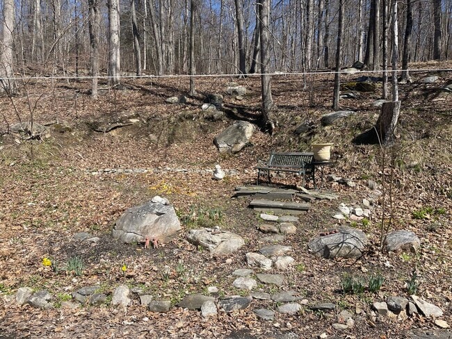 Building Photo - 182 Division St