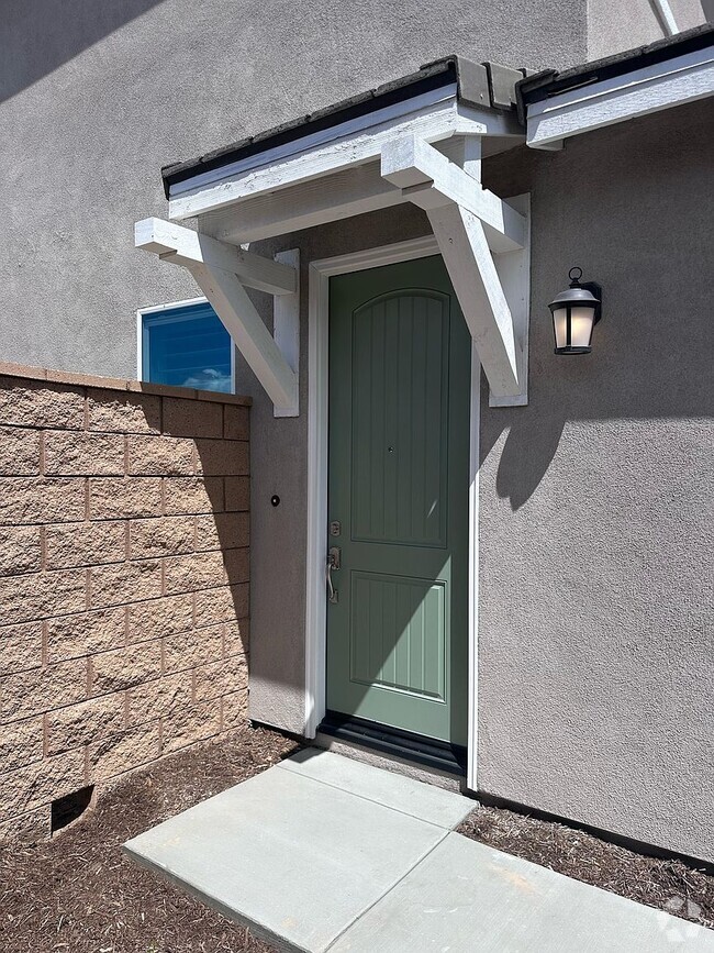 Building Photo - 30272 Truckee Cir