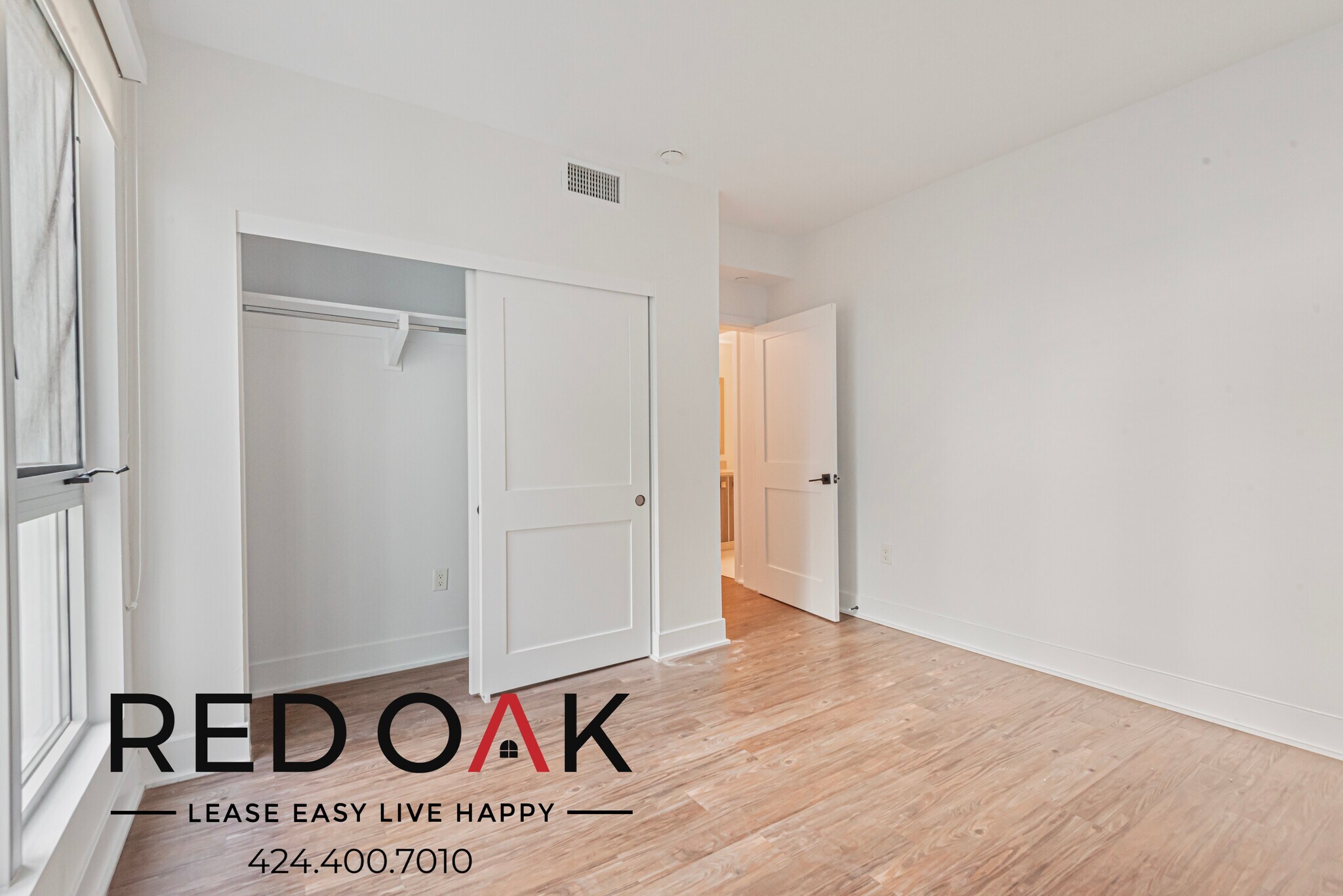 Building Photo - 1168 S Barrington Ave