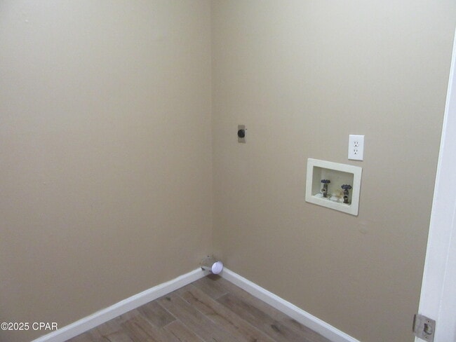 Building Photo - 513 Palermo Rd