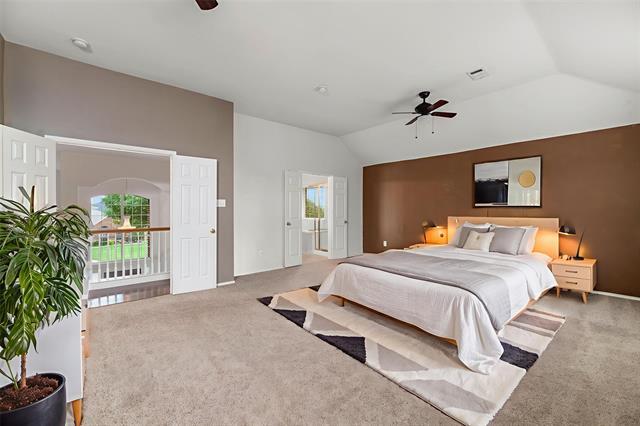 Building Photo - 9862 Red Cedar Dr