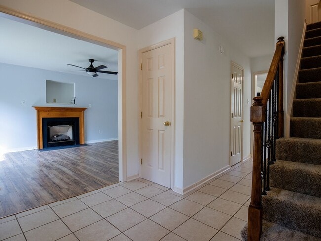 Building Photo - Bright 4-Bedroom Home in Midlothian!