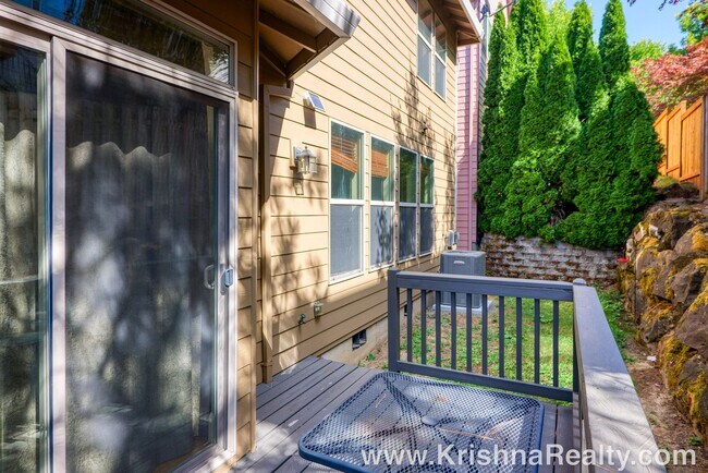 Building Photo - 11322 NW Kimble Ct