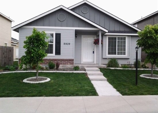 Primary Photo - This home is just like new and move in rea...