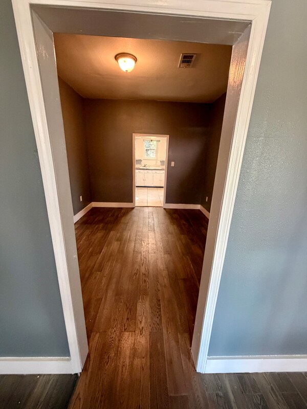 Building Photo - 120 W 18th St