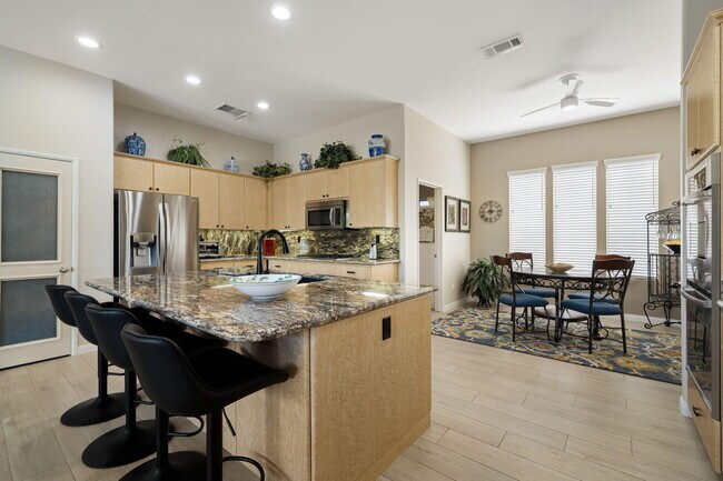 Building Photo - 75840 Sarazen Way