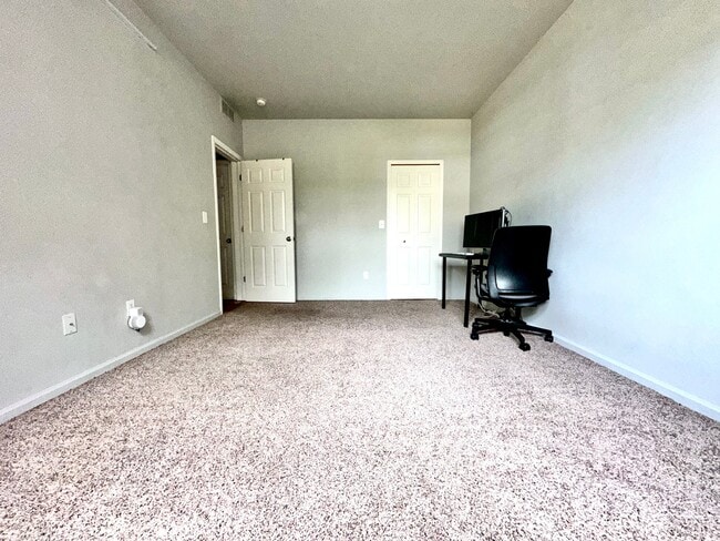 Building Photo - 13140 Canopy Dr