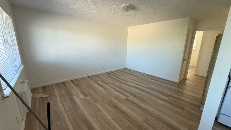 Building Photo - 1530 Edgar Ave