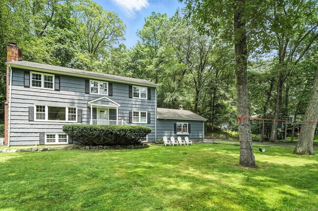Building Photo - 163 MacGregor Dr