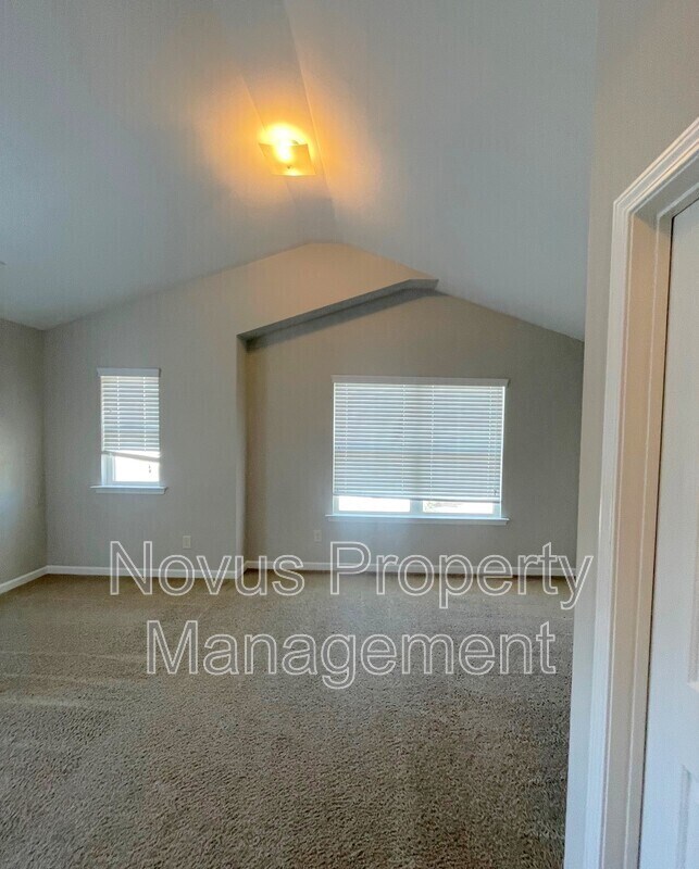 Building Photo - 149 High Point Way