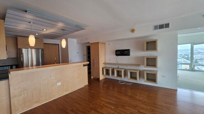 Building Photo - Modern 1 Bedroom 1 Bath Luxury Condo at The Montage – Downtown Reno Living at Its Best. FREE WATE...