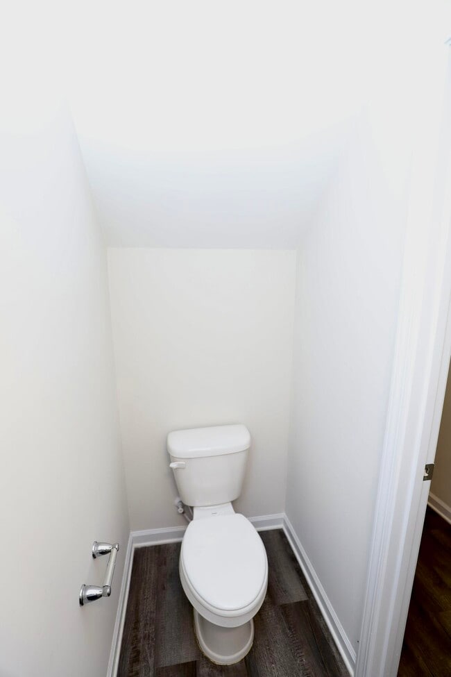 Building Photo - 1854 Gabriel Ln