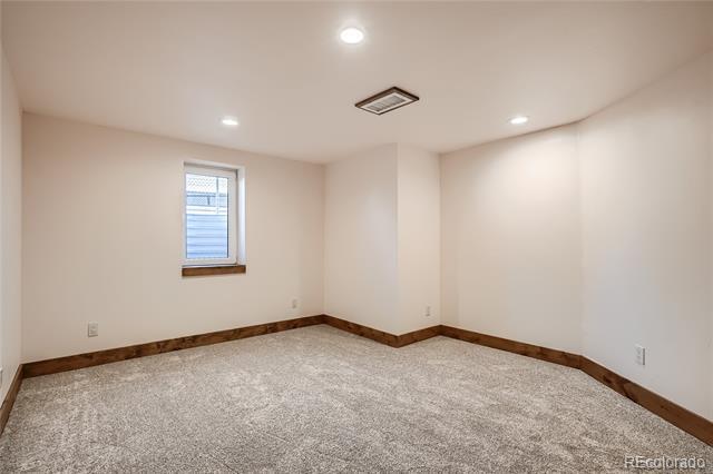 Building Photo - 810 E 85th Ave
