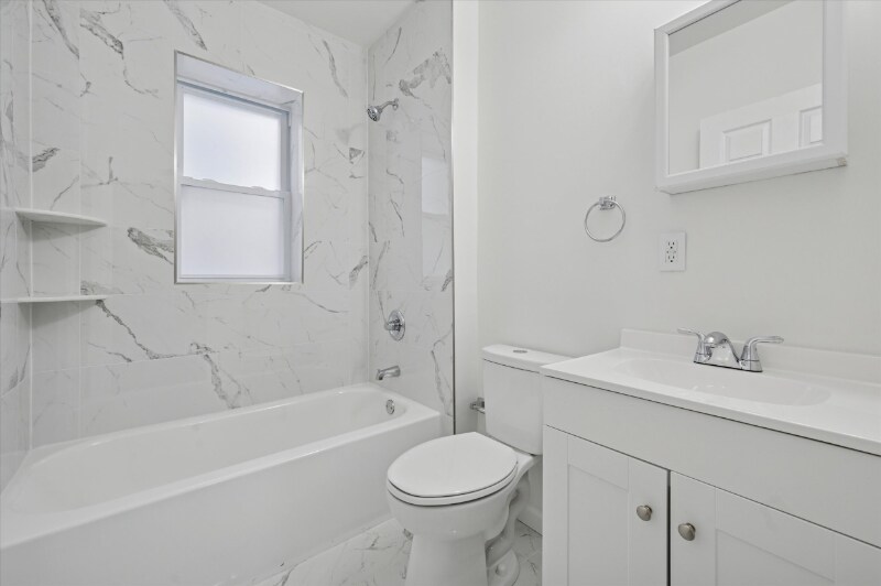 Building Photo - 5431 Walnut St