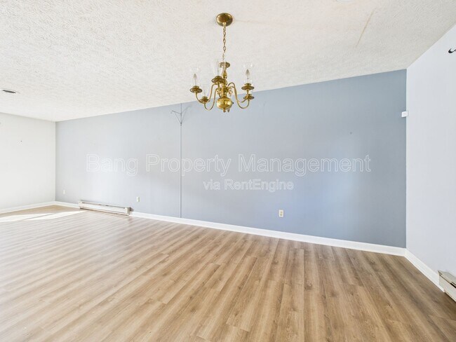 Building Photo - 1233 Pinehurst Rd