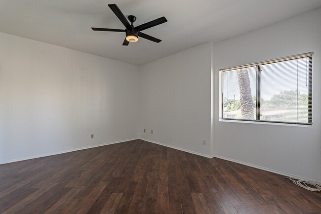 Building Photo - 3640 N 38th St