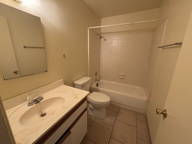Building Photo - 4261 N 68th Dr