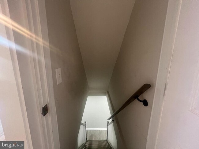 Building Photo - 3031 Shannon Dr