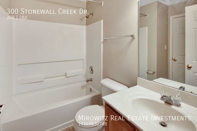 Building Photo - 300 Stonewall Creek Dr