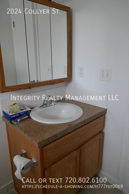 Building Photo - 2024 Collyer St