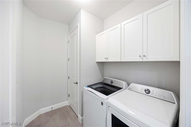Building Photo - 2603 Seychelles Cir
