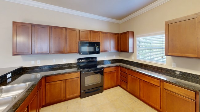 Building Photo - 2555 SW 76th St