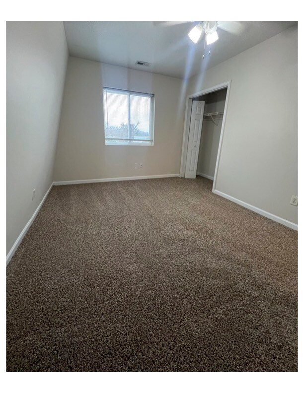 Building Photo - 517 W Market St