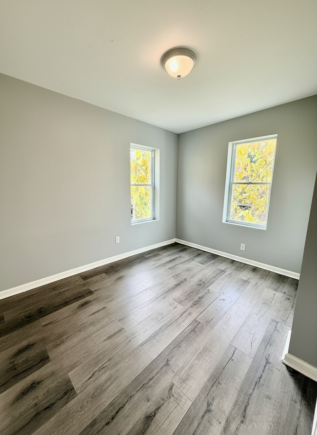 Building Photo - 134 N Lindenwood St