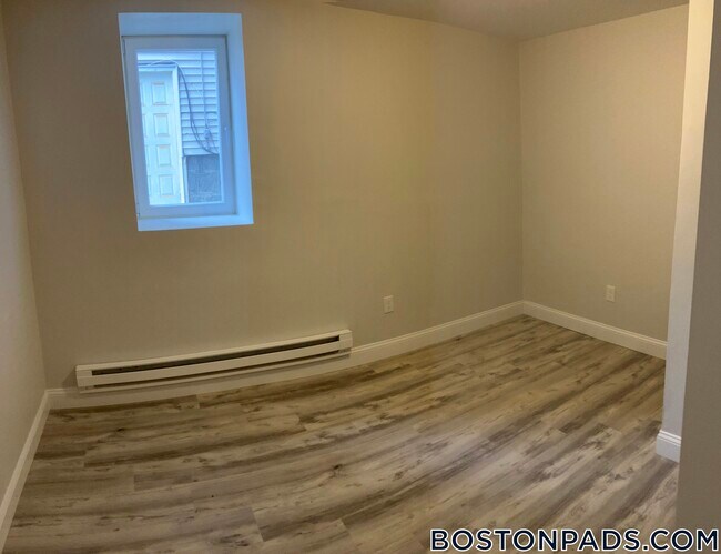 Building Photo - 17 Verrill St