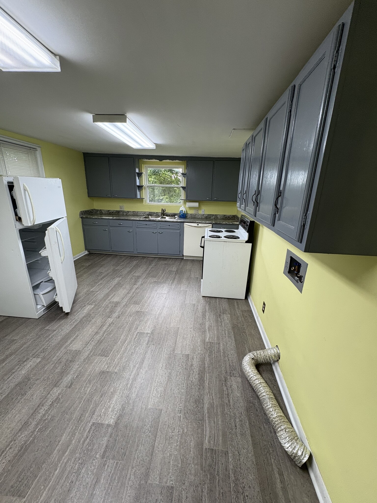 Kitchen - 6455 Lithopolis Rd