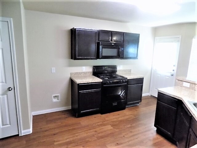 Building Photo - 911 Redcrest Springs Ct
