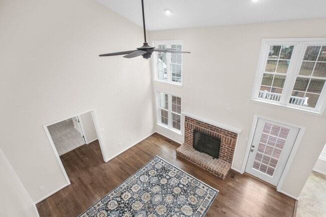 Building Photo - 6000 Blackstone Blvd