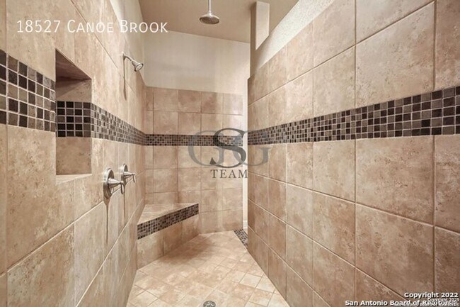 Building Photo - 18527 Canoe Brk