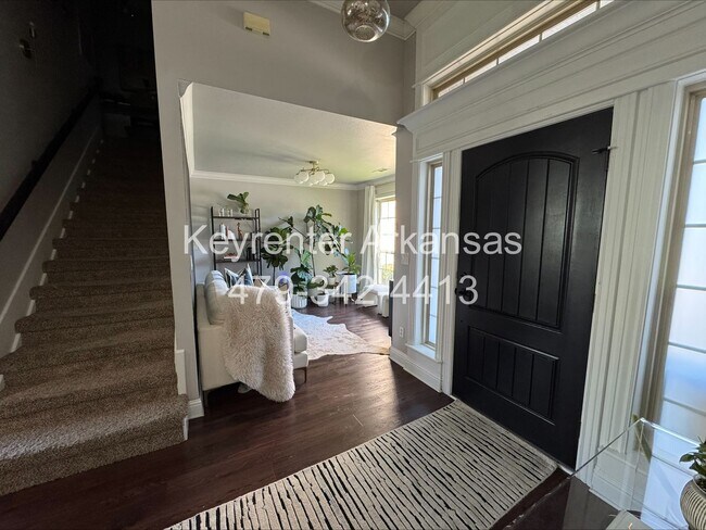 Building Photo - Beautiful Home | Prime Location