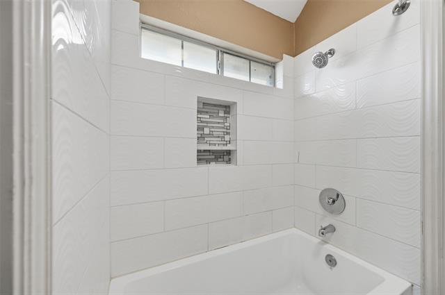 Building Photo - 5027 Toftrees Dr