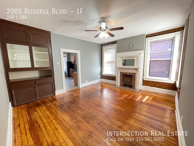 Building Photo - Stunning 2 Bedroom w/ Large Rooms and Tast...