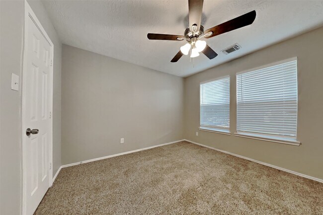 Building Photo - 11315 Harbour Lake Ct