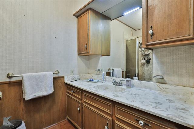 Building Photo - 8456 Spinks Rd