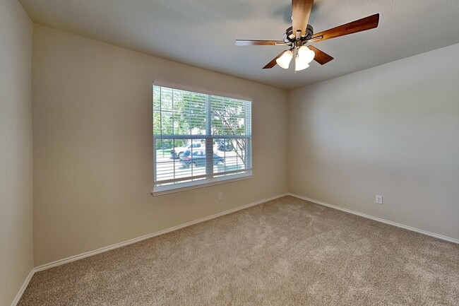 Building Photo - 1112 Rivers Creek Ln