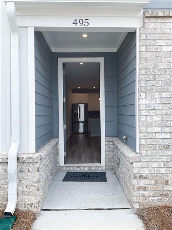 Building Photo - 495 Crown Dr