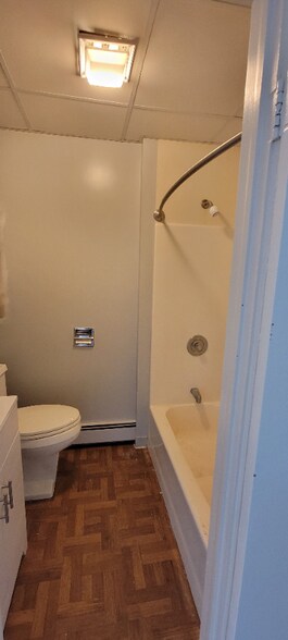 Building Photo - 2827 Horseshoe Pike