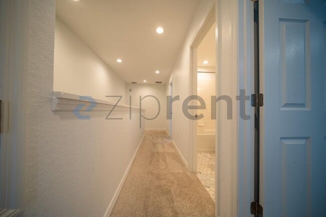 Building Photo - 4648 Vignette Wy