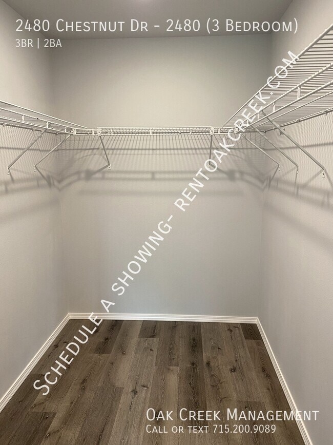 Building Photo - 2480 Chestnut Dr