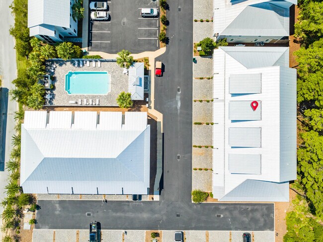 Building Photo - 4923 E County Hwy 30A