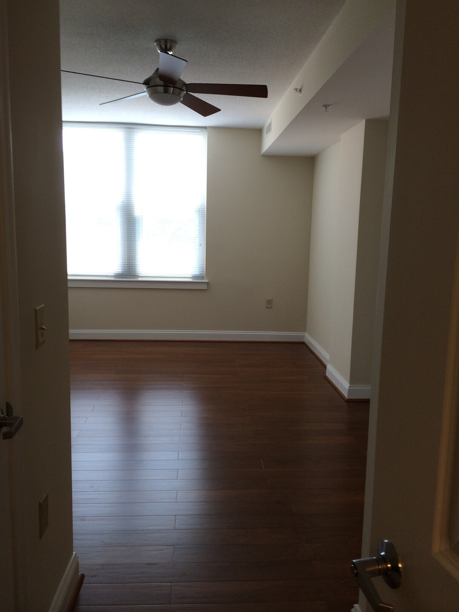 Building Photo - 11760 Sunrise Valley Dr