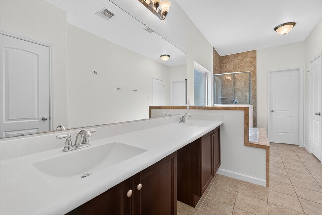 Building Photo - 3003 Pennfield Park Ct