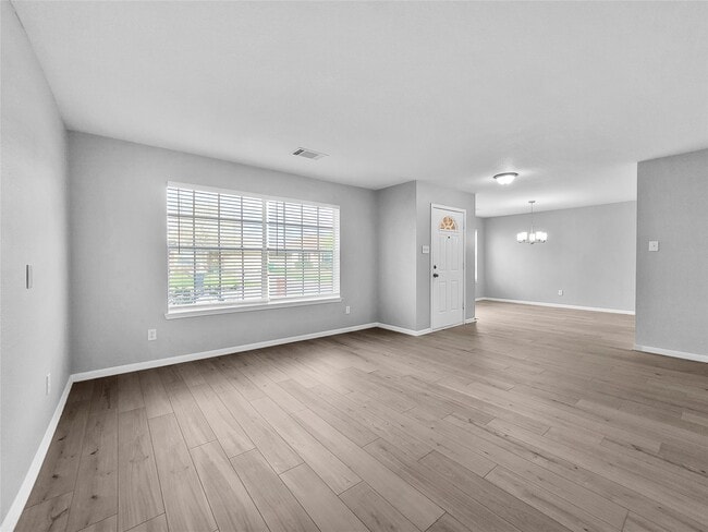 Building Photo - 10827 Bradford Way Dr