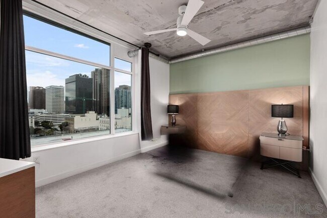 Building Photo - 1080 Park Blvd