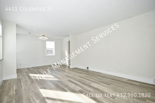 Building Photo - 2 bed, 1 bath duplex in Stanton Heights